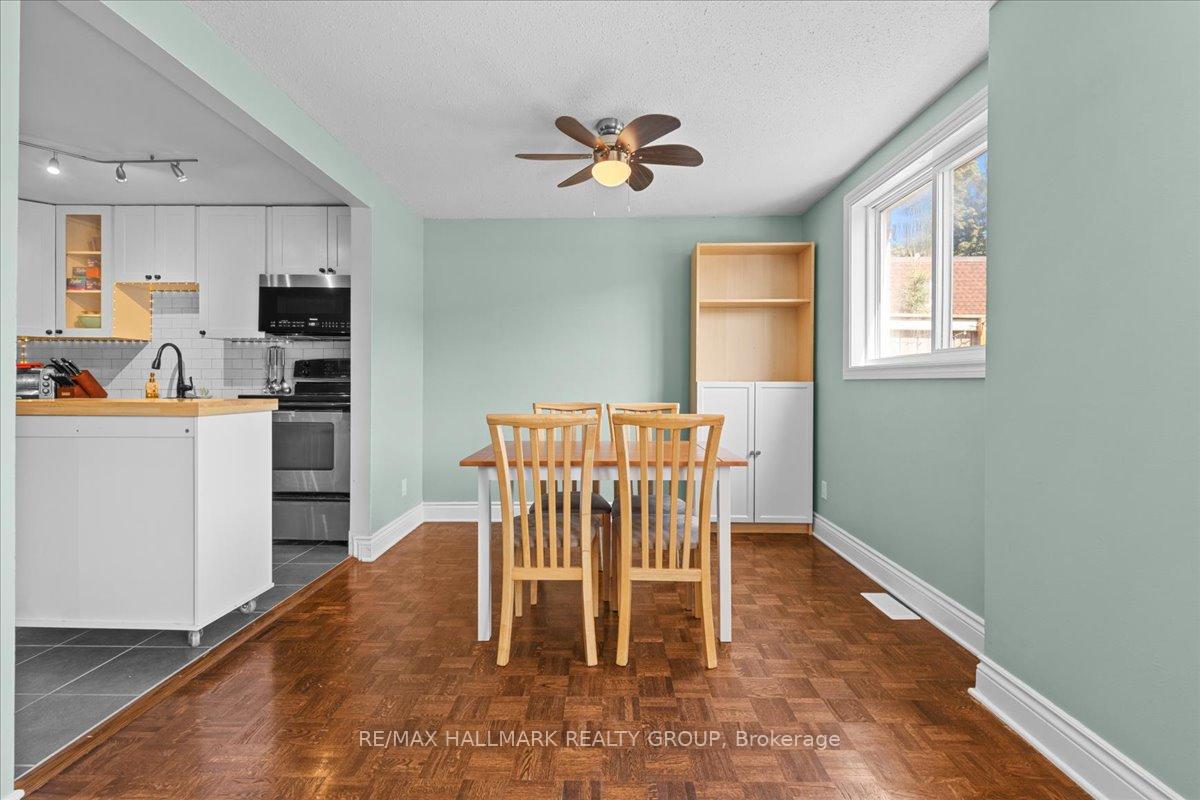 Photo 10 of 346 Garden Glen Private, Ottawa, Meadowlands/Crestview — HOMEH