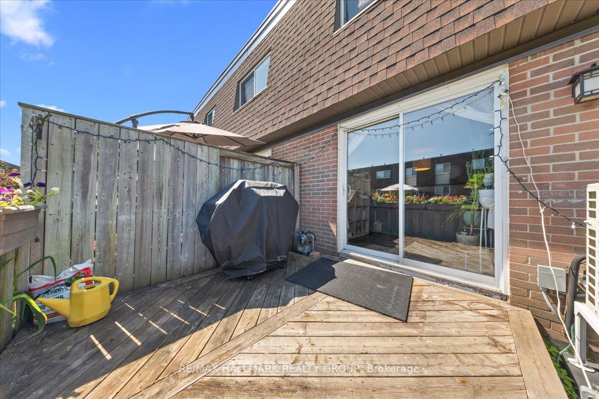 Photo 29 of 346 Garden Glen Private, Ottawa, Meadowlands/Crestview — HOMEH
