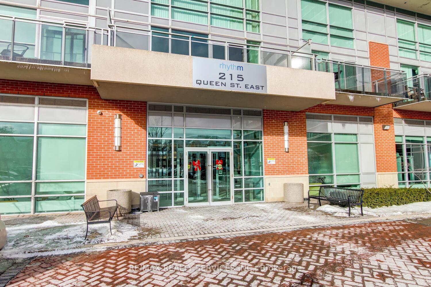 Photo 3 of Unit 1103, 215 Queen Street E, Brampton, Queen Street Corridor — HOMEH