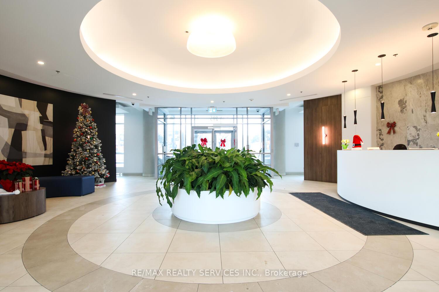 Photo 5 of Unit 1103, 215 Queen Street E, Brampton, Queen Street Corridor — HOMEH