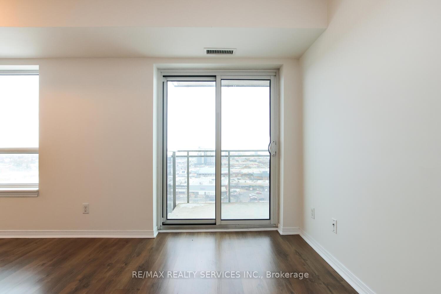 Photo 21 of Unit 1103, 215 Queen Street E, Brampton, Queen Street Corridor — HOMEH