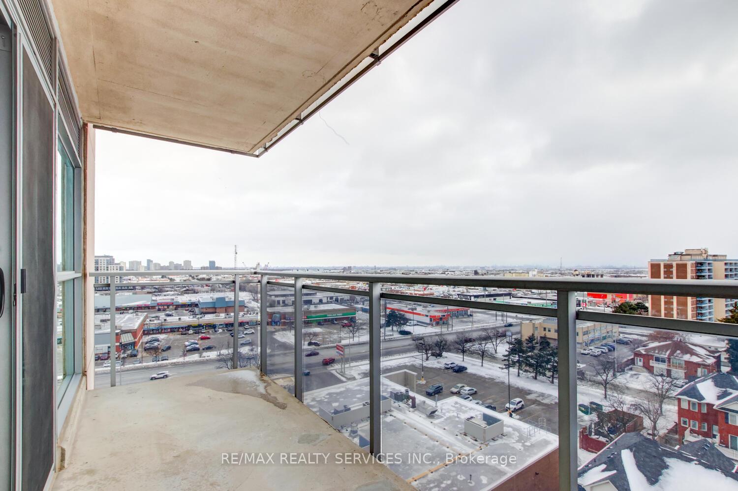 Photo 32 of Unit 1103, 215 Queen Street E, Brampton, Queen Street Corridor — HOMEH