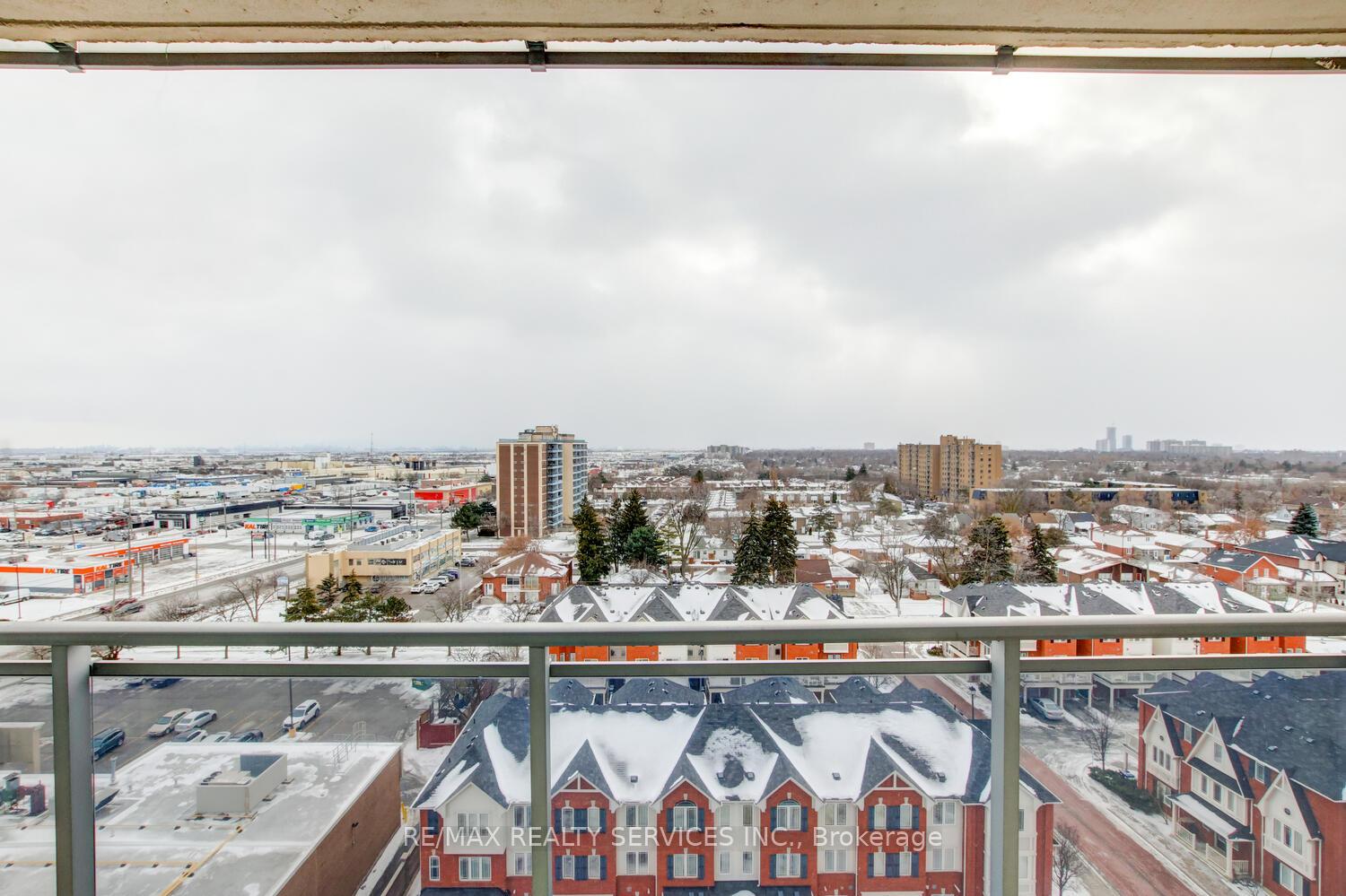 Photo 34 of Unit 1103, 215 Queen Street E, Brampton, Queen Street Corridor — HOMEH