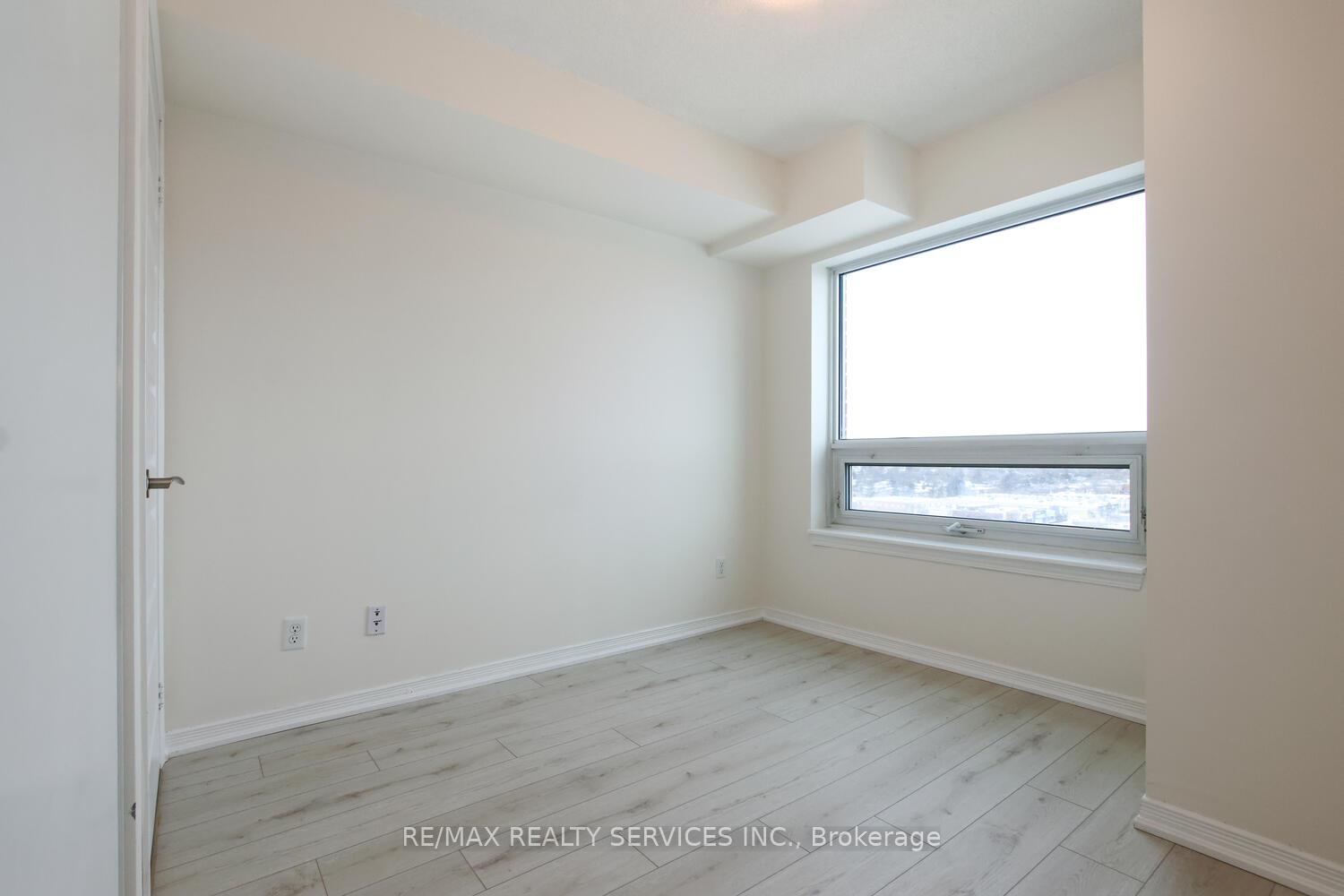Photo 35 of Unit 1103, 215 Queen Street E, Brampton, Queen Street Corridor — HOMEH
