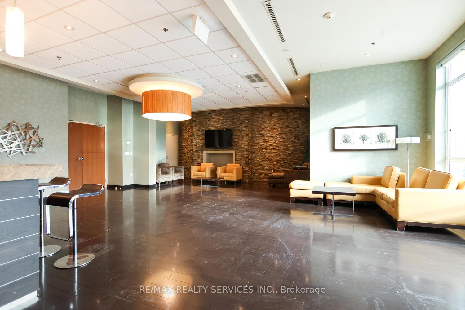 Photo 42 of Unit 1103, 215 Queen Street E, Brampton, Queen Street Corridor — HOMEH