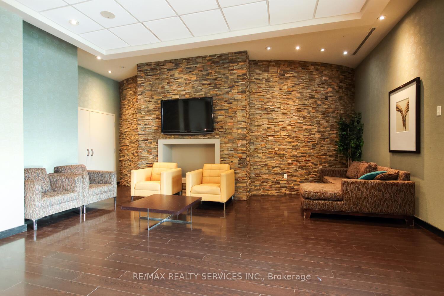 Photo 43 of Unit 1103, 215 Queen Street E, Brampton, Queen Street Corridor — HOMEH