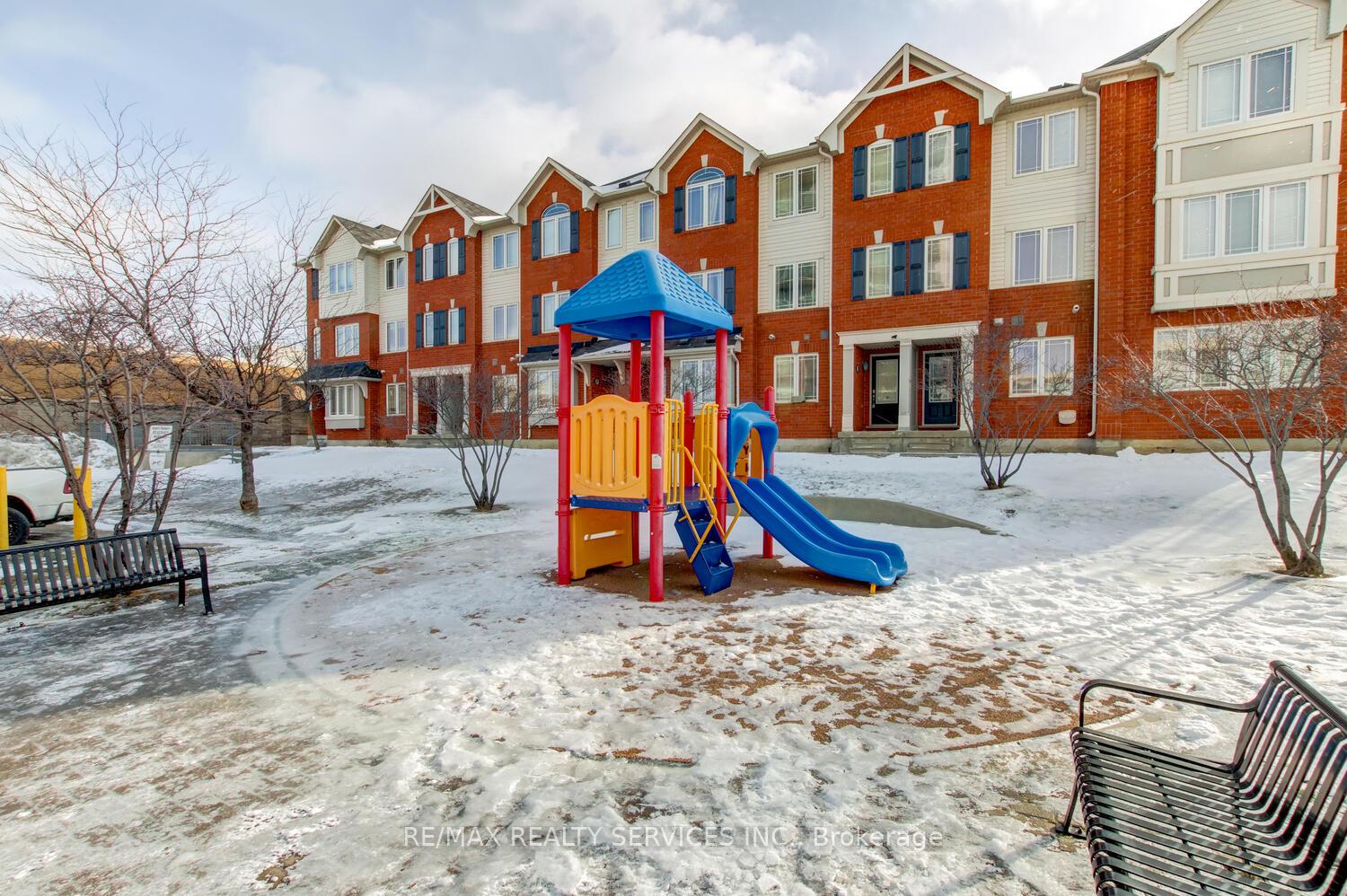 Photo 47 of Unit 1103, 215 Queen Street E, Brampton, Queen Street Corridor — HOMEH