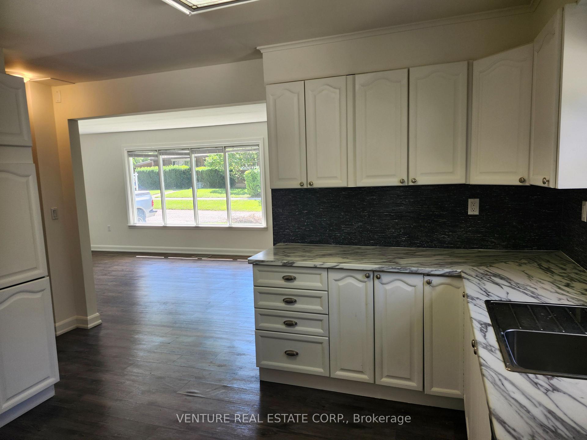 Photo 13 of 6 Sullivan Drive, New Tecumseth, Tottenham — HOMEH