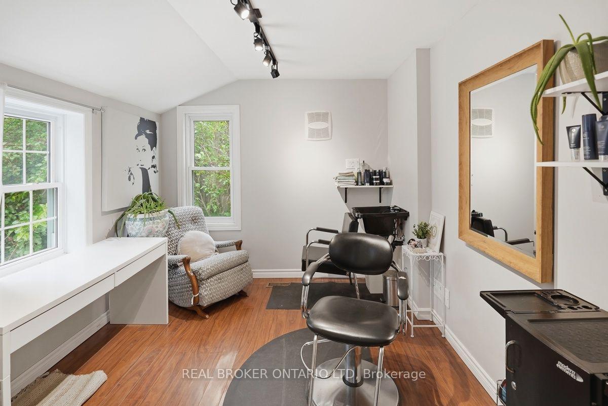 Photo 18 of 18 Mount Pleasant Avenue, London, North N — HOMEH