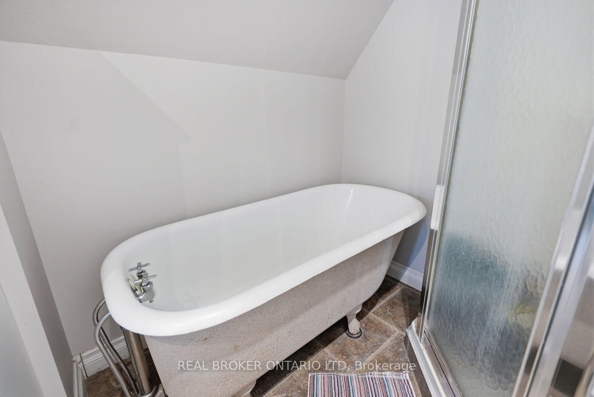 Photo 27 of 18 Mount Pleasant Avenue, London, North N — HOMEH