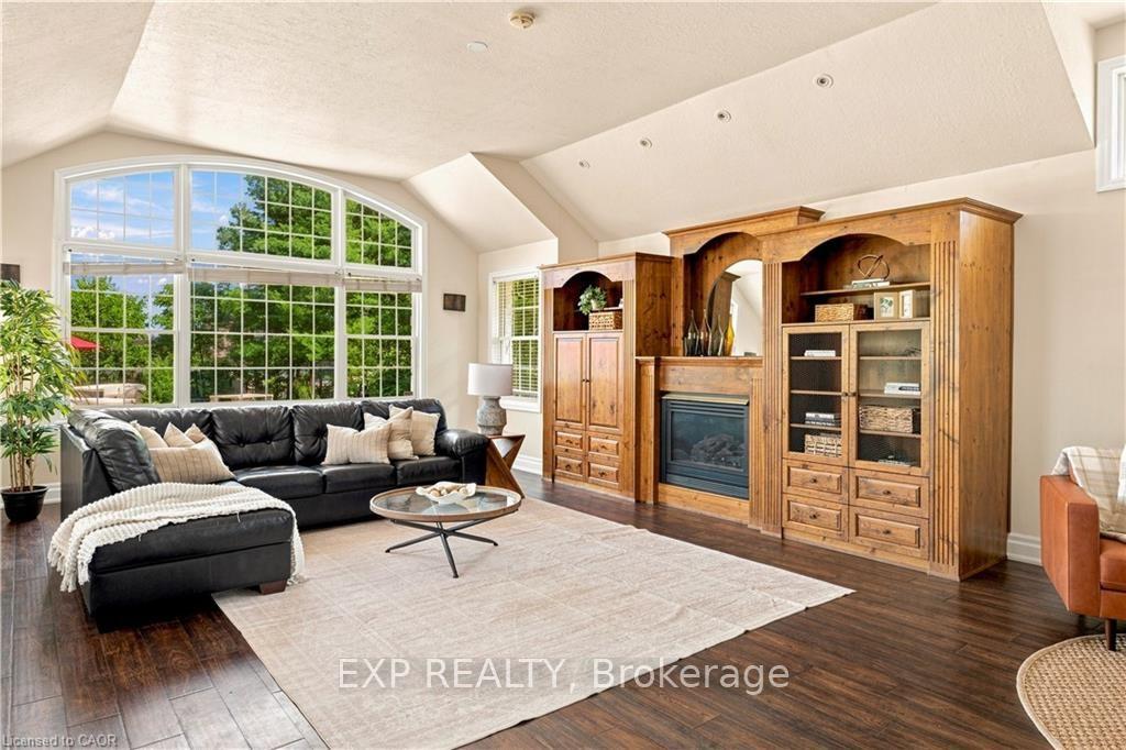 Photo 27 of 290 Bridgeport Road E, Waterloo, Fairfield — HOMEH