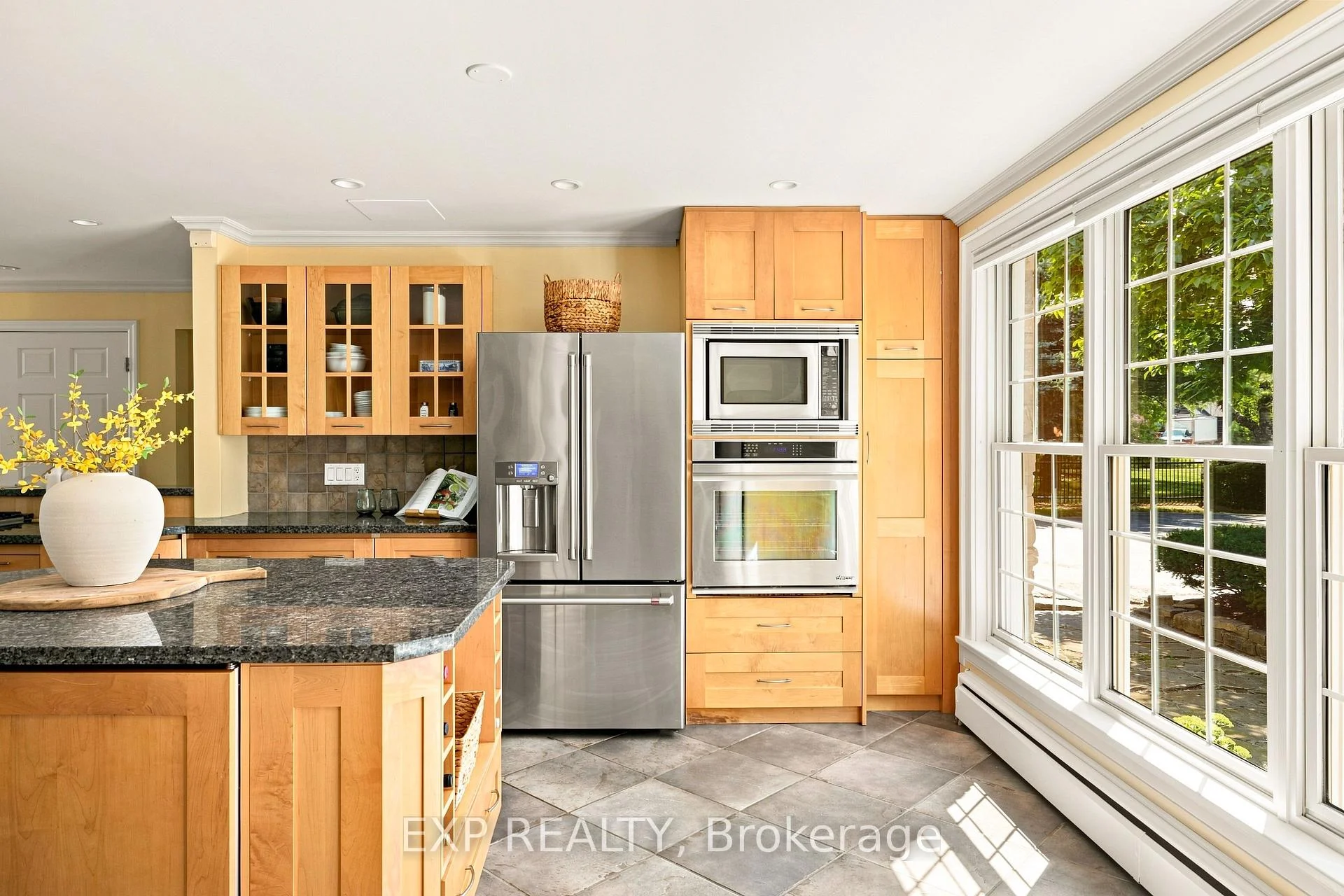 Photo 10 of 290 Bridgeport Road E, Waterloo, Fairfield — HOMEH