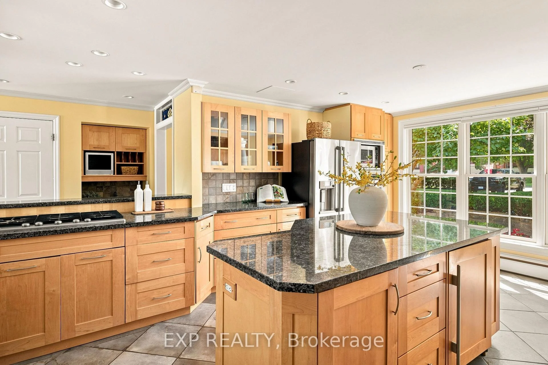 Photo 14 of 290 Bridgeport Road E, Waterloo, Fairfield — HOMEH
