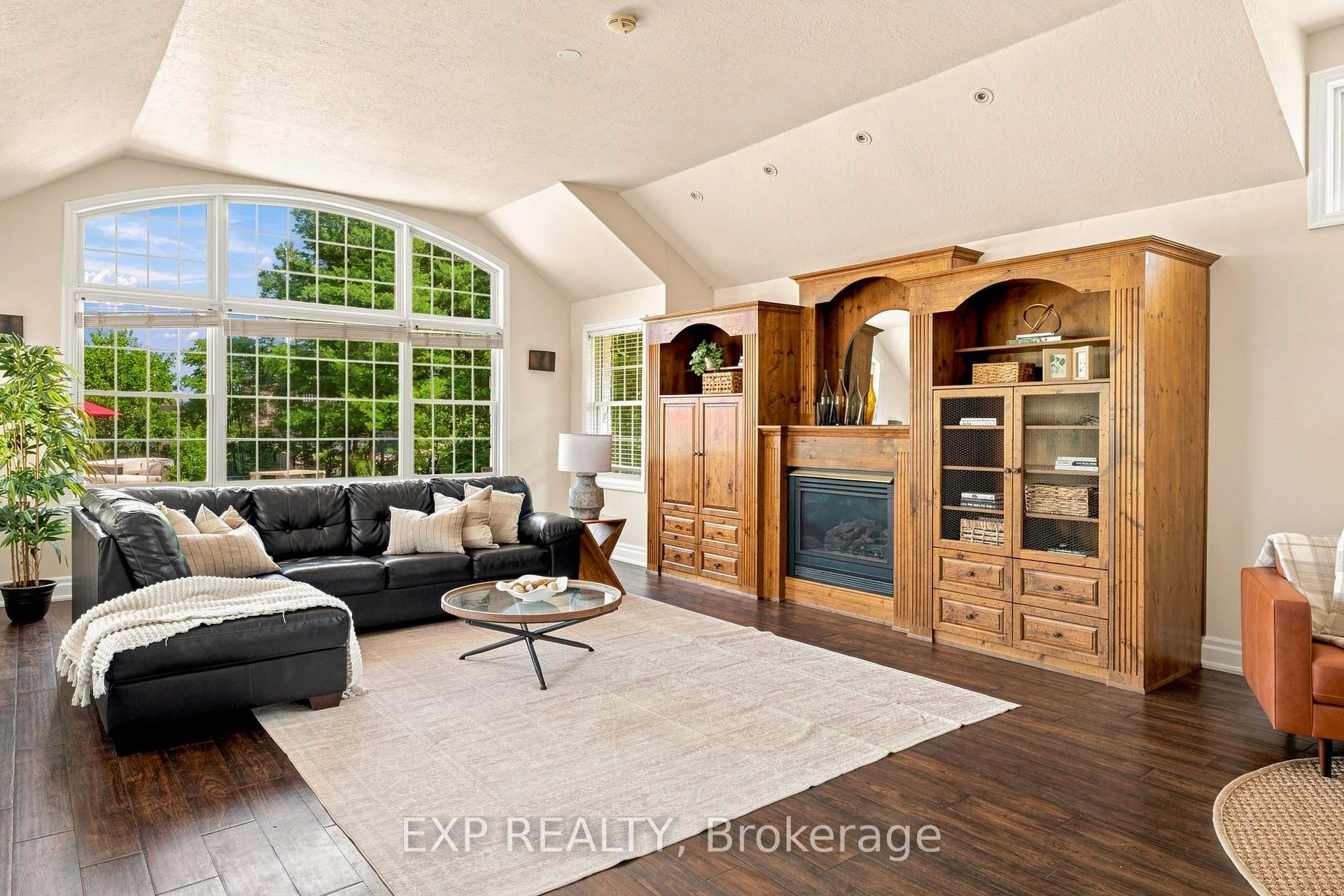Photo 28 of 290 Bridgeport Road E, Waterloo, Fairfield — HOMEH