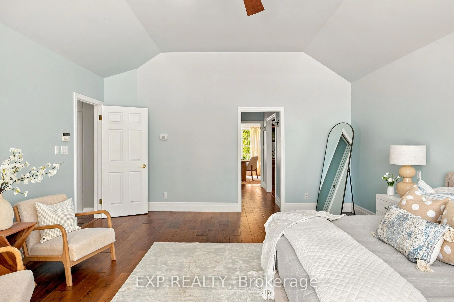 Photo 44 of 290 Bridgeport Road E, Waterloo, Fairfield — HOMEH