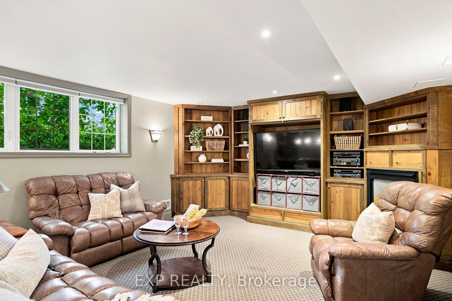 Photo 72 of 290 Bridgeport Road E, Waterloo, Fairfield — HOMEH