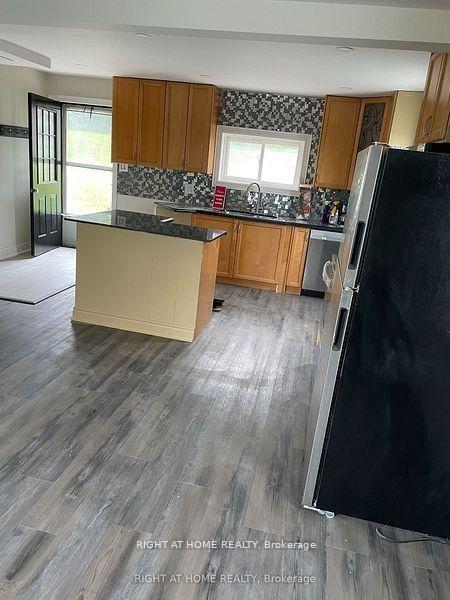 Photo 3 of 8162 Highway 12 W. Road, Oro-Medonte, Rural Oro-Medonte — HOMEH