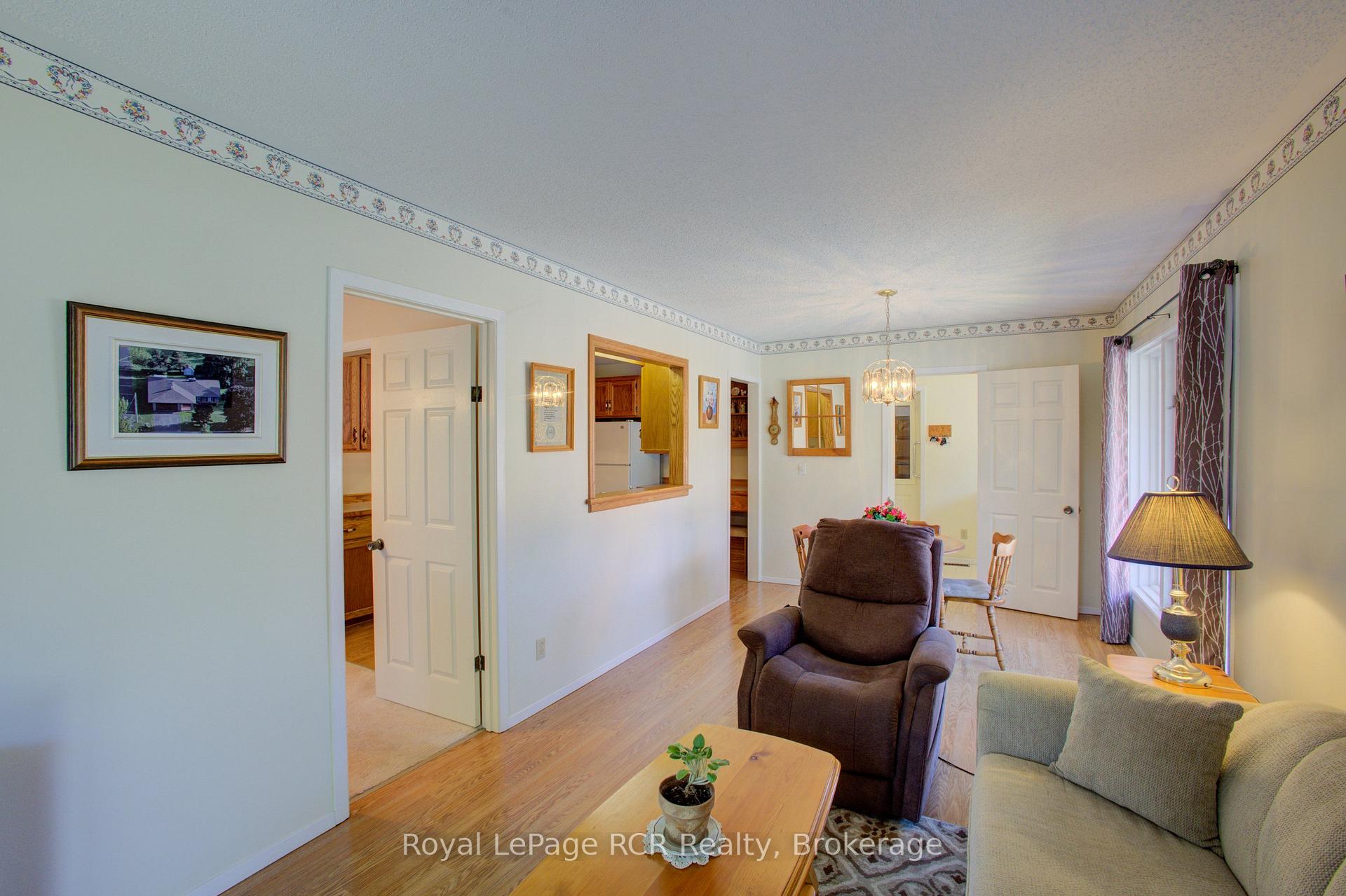 Photo 14 of 360 Main Street W, Minto — HOMEH