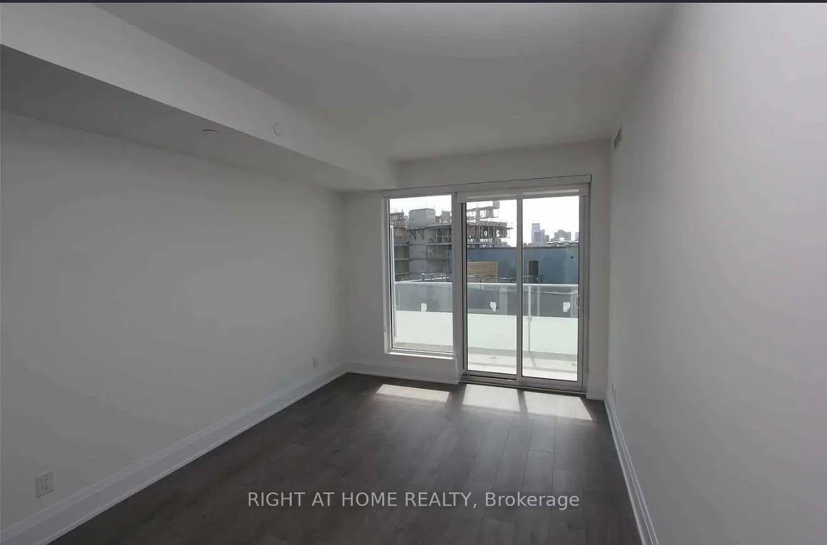 Photo 3 of Unit 413, 20 Brin Drive, Etobicoke, Islington-City Centre West — HOMEH