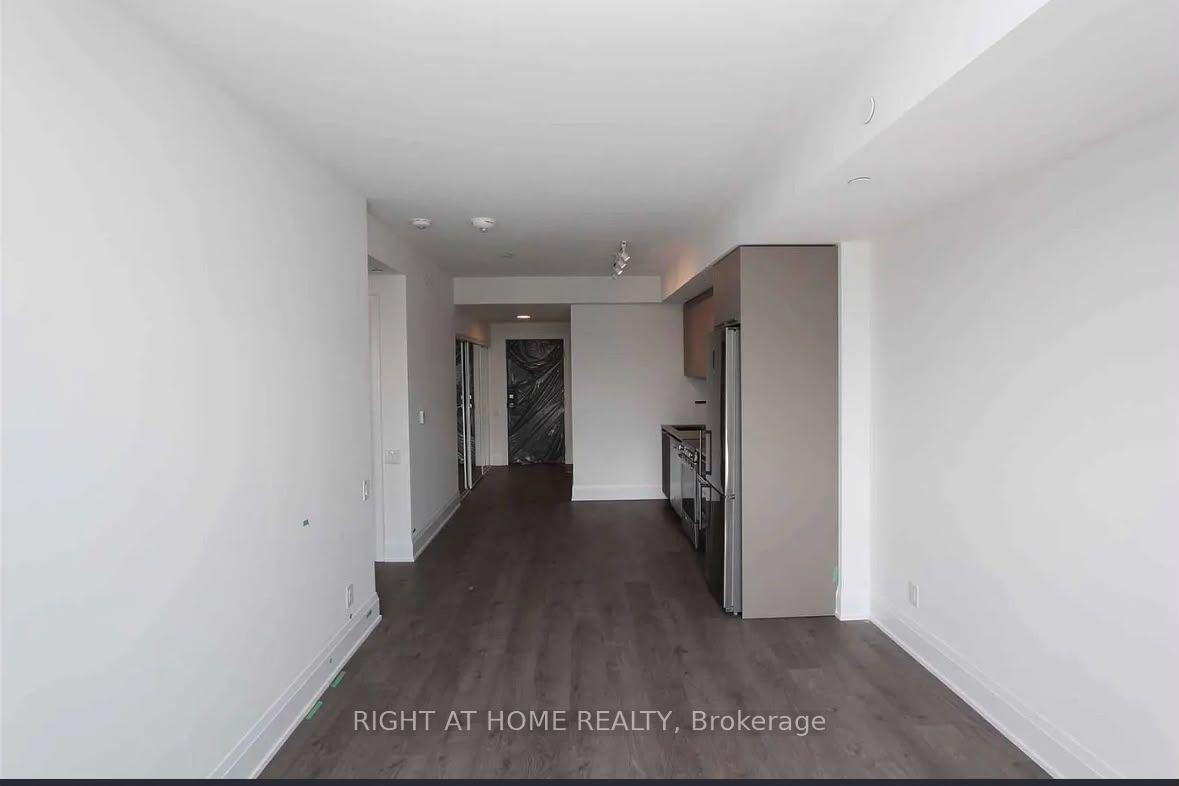 Photo 4 of Unit 413, 20 Brin Drive, Etobicoke, Islington-City Centre West — HOMEH