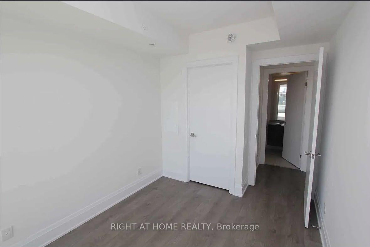 Photo 6 of Unit 413, 20 Brin Drive, Etobicoke, Islington-City Centre West — HOMEH