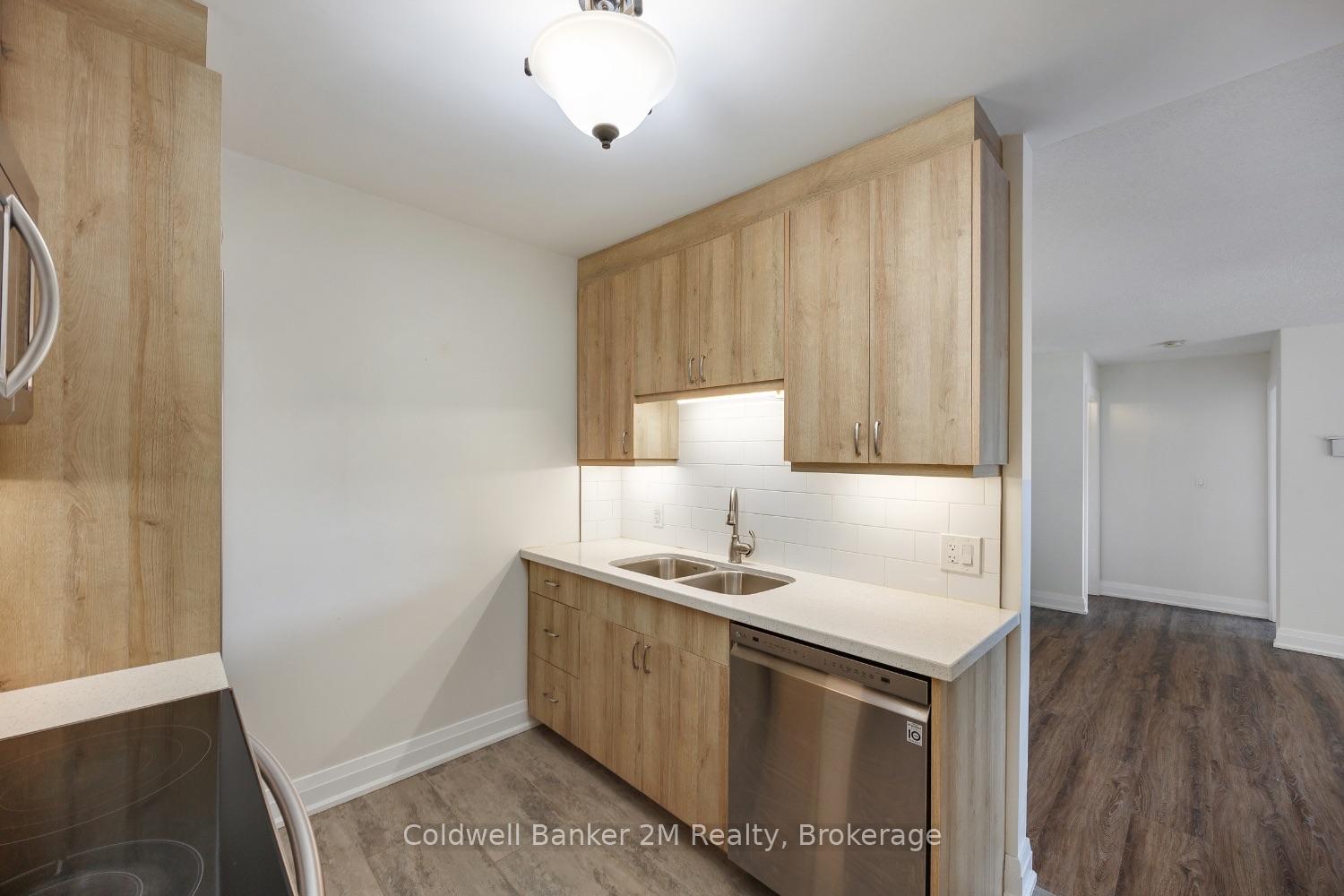 Photo 10 of Unit 112, 26 Spencer Street E, Cobourg — HOMEH