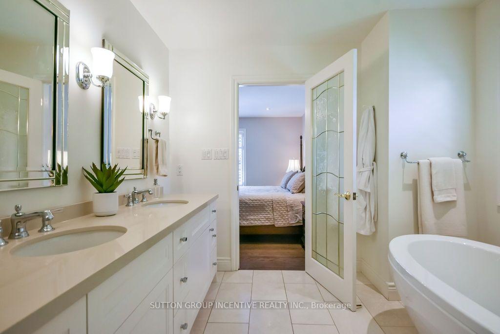 Photo 18 of 18 Bridle Path, Oro-Medonte, Horseshoe Valley — HOMEH