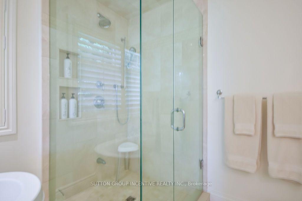 Photo 20 of 18 Bridle Path, Oro-Medonte, Horseshoe Valley — HOMEH