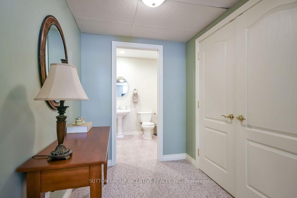 Photo 32 of 18 Bridle Path, Oro-Medonte, Horseshoe Valley — HOMEH