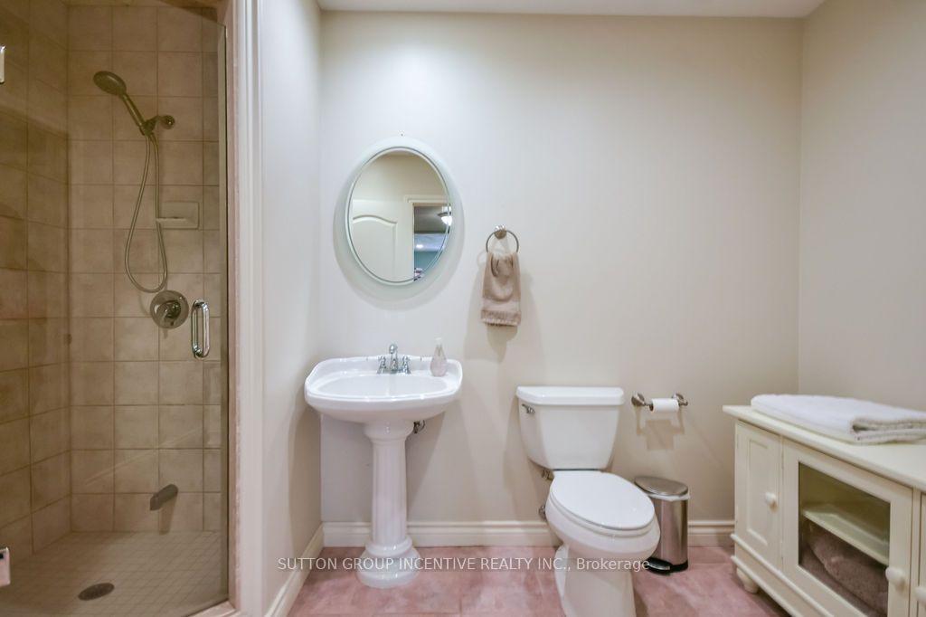 Photo 33 of 18 Bridle Path, Oro-Medonte, Horseshoe Valley — HOMEH