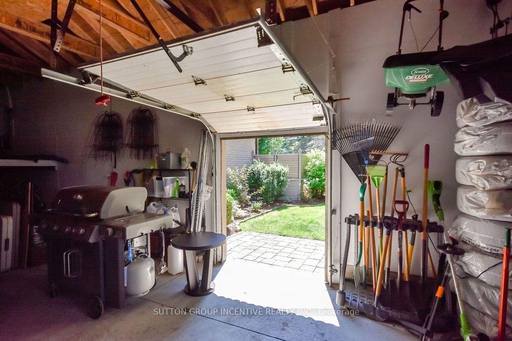 Photo 36 of 18 Bridle Path, Oro-Medonte, Horseshoe Valley — HOMEH