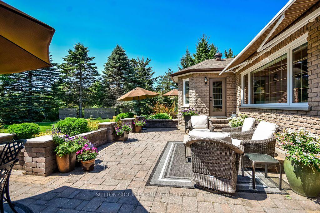 Photo 48 of 18 Bridle Path, Oro-Medonte, Horseshoe Valley — HOMEH