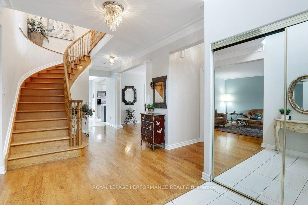 Photo 6 of 28 Monet Court, Ottawa, Upper Hunt Club — HOMEH