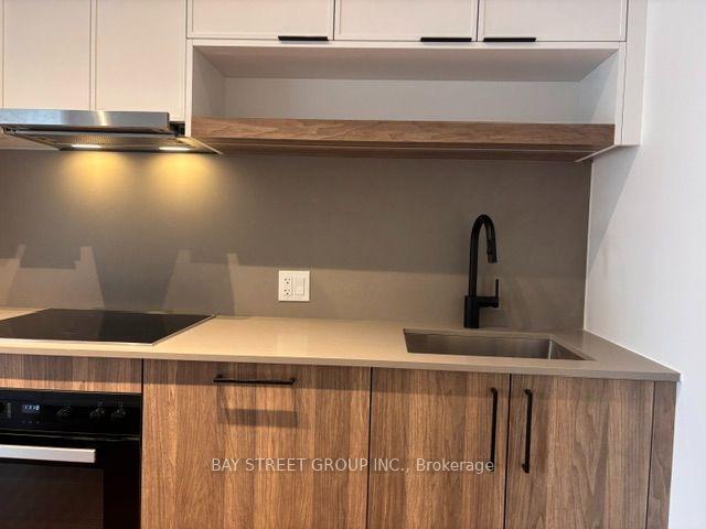 Photo 5 of Unit 1503, 91 Montclair Avenue, Toronto, Forest Hill South — HOMEH
