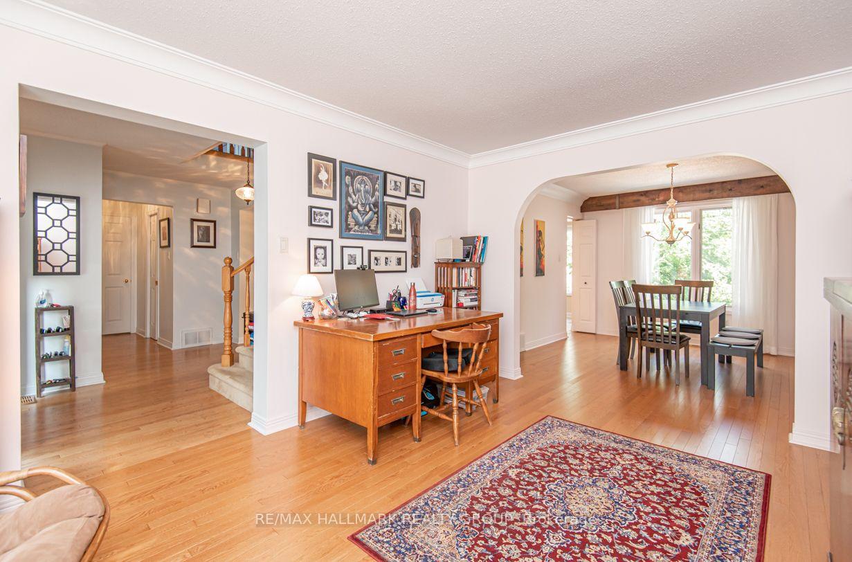 Photo 4 of 18 Hesse Crescent, Ottawa, Stittsville (Central) — HOMEH