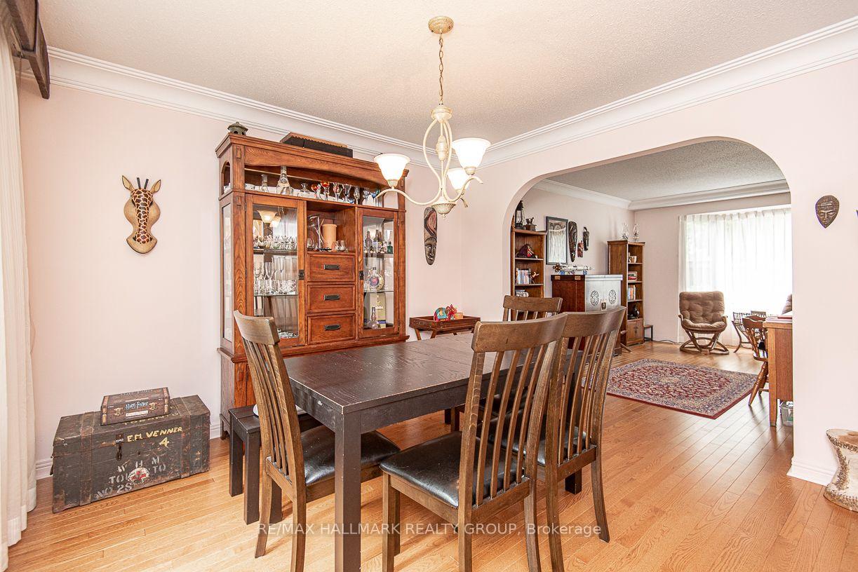 Photo 5 of 18 Hesse Crescent, Ottawa, Stittsville (Central) — HOMEH