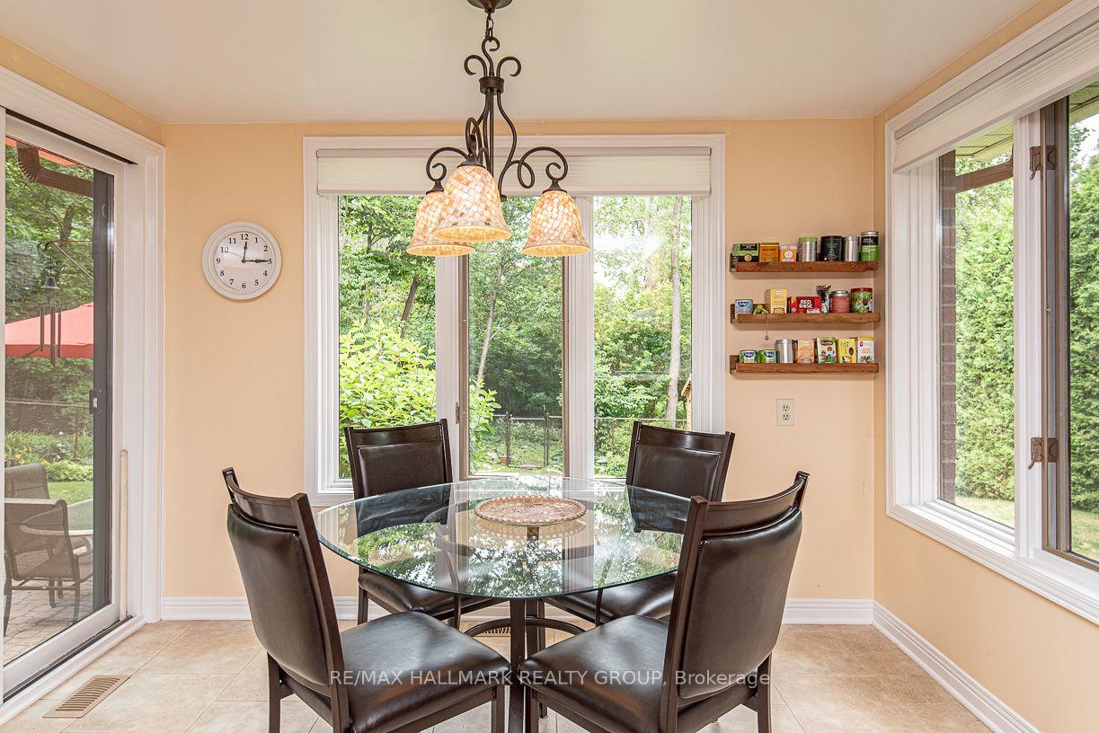 Photo 12 of 18 Hesse Crescent, Ottawa, Stittsville (Central) — HOMEH