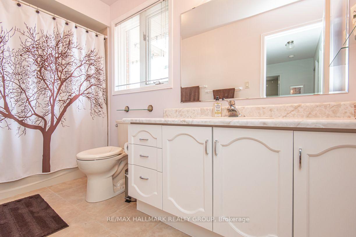Photo 14 of 18 Hesse Crescent, Ottawa, Stittsville (Central) — HOMEH
