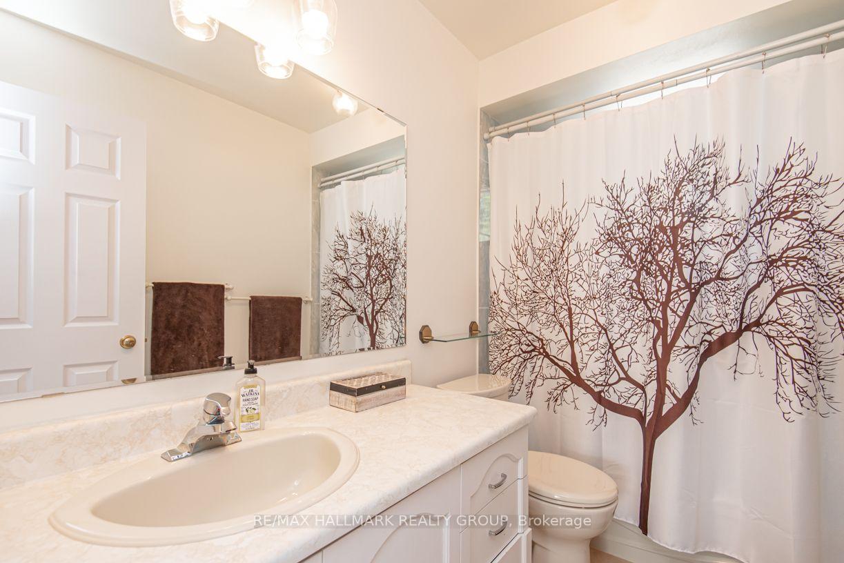 Photo 17 of 18 Hesse Crescent, Ottawa, Stittsville (Central) — HOMEH