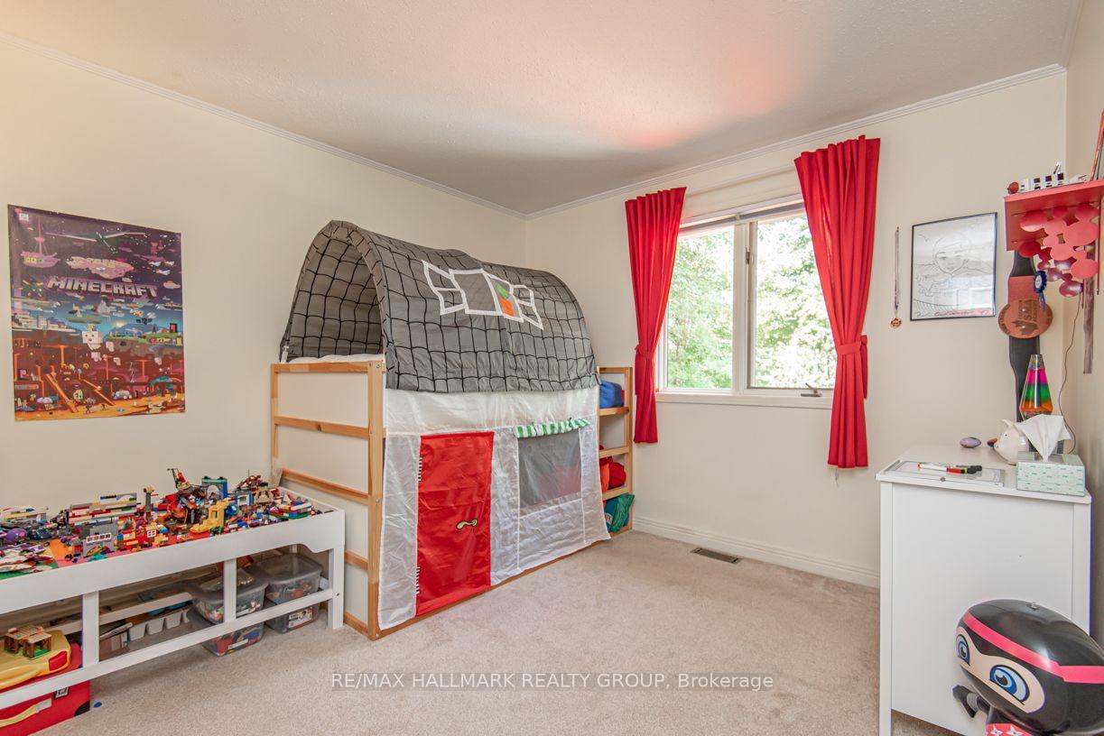 Photo 19 of 18 Hesse Crescent, Ottawa, Stittsville (Central) — HOMEH