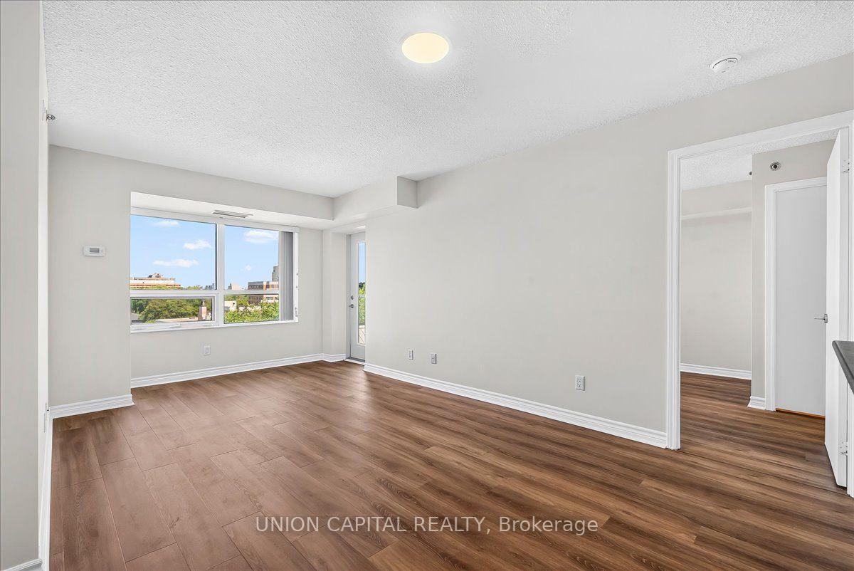 Photo 6 of Unit 609, 35 Saranac Boulevard, Toronto, Englemount-Lawrence — HOMEH
