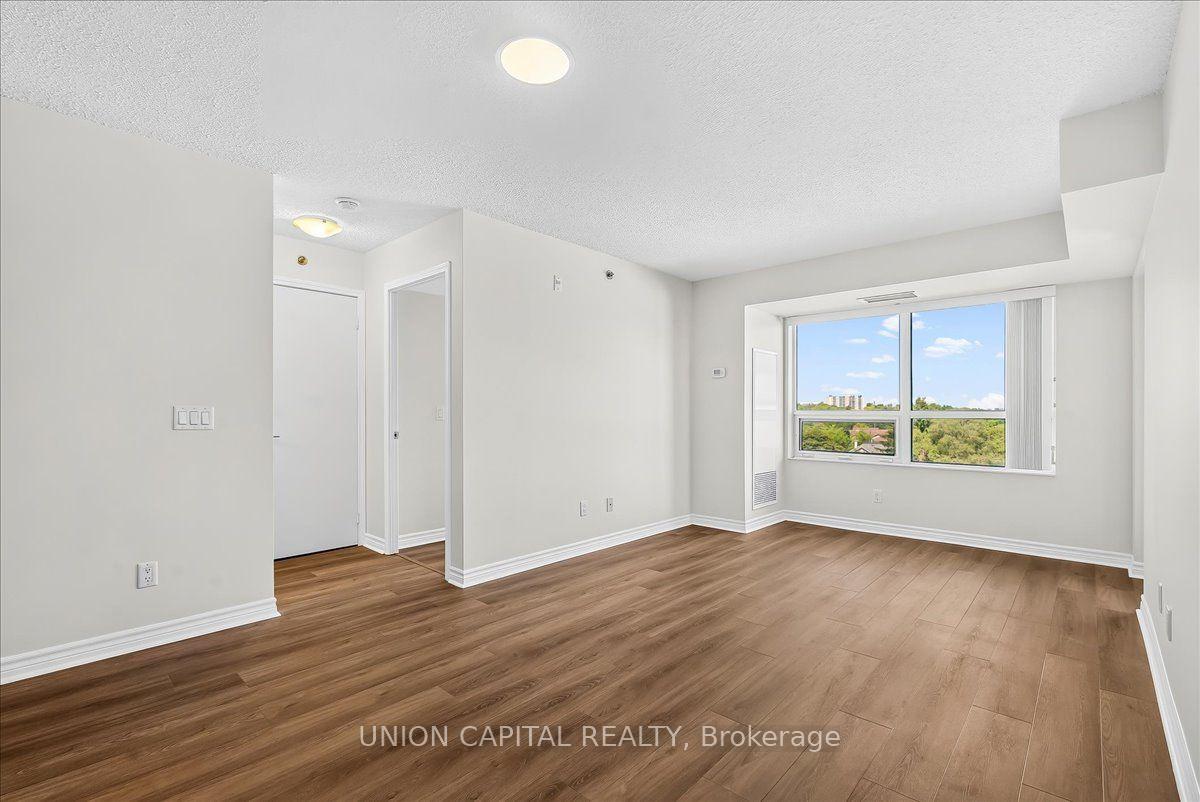 Photo 9 of Unit 609, 35 Saranac Boulevard, Toronto, Englemount-Lawrence — HOMEH