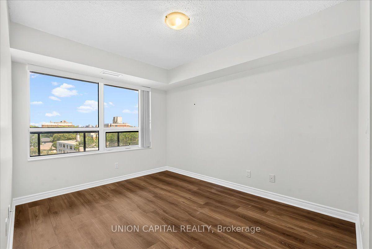 Photo 12 of Unit 609, 35 Saranac Boulevard, Toronto, Englemount-Lawrence — HOMEH