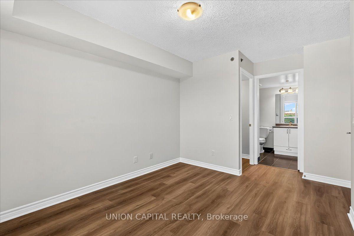 Photo 14 of Unit 609, 35 Saranac Boulevard, Toronto, Englemount-Lawrence — HOMEH