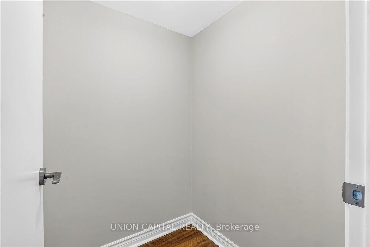Photo 15 of Unit 609, 35 Saranac Boulevard, Toronto, Englemount-Lawrence — HOMEH
