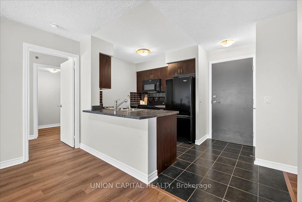 Photo 22 of Unit 609, 35 Saranac Boulevard, Toronto, Englemount-Lawrence — HOMEH