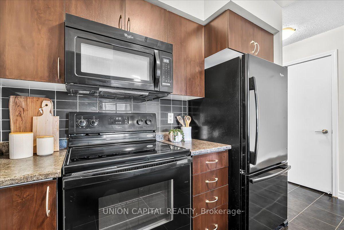 Photo 26 of Unit 609, 35 Saranac Boulevard, Toronto, Englemount-Lawrence — HOMEH