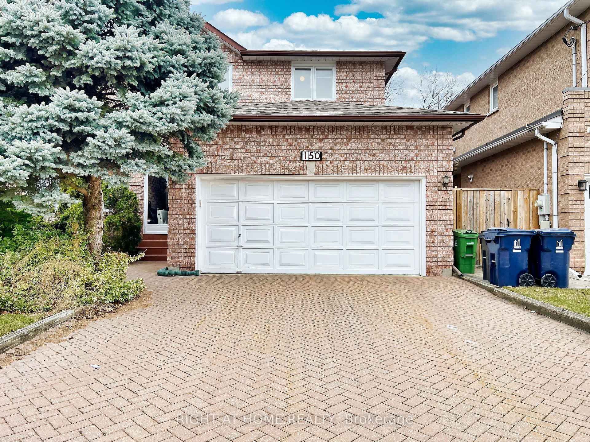 Photo 3 of 150 Holmes Avenue, North York, Willowdale East — HOMEH