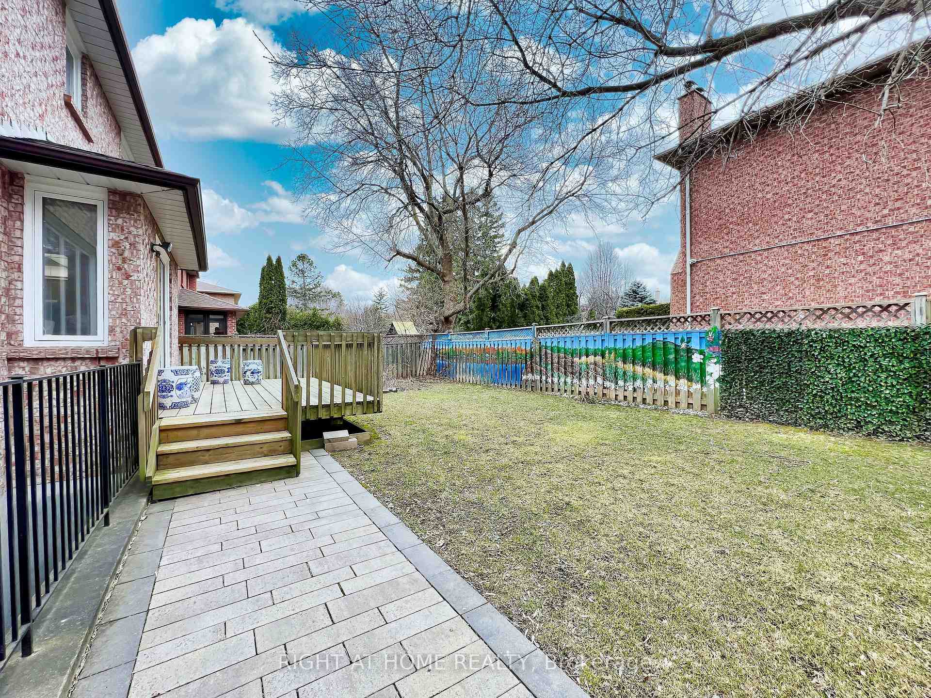 Photo 7 of 150 Holmes Avenue, North York, Willowdale East — HOMEH