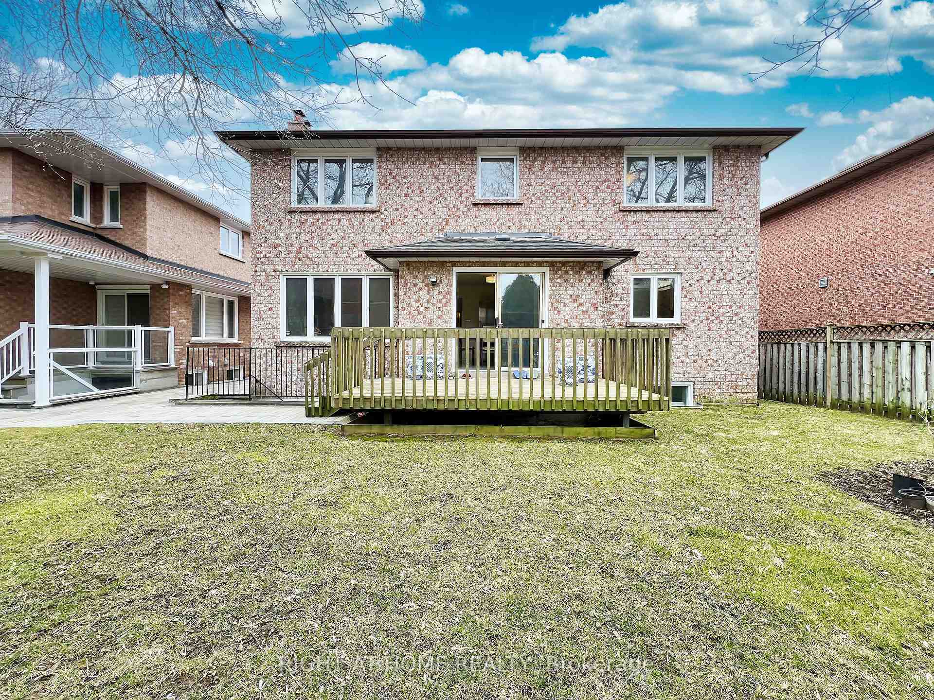 Photo 9 of 150 Holmes Avenue, North York, Willowdale East — HOMEH